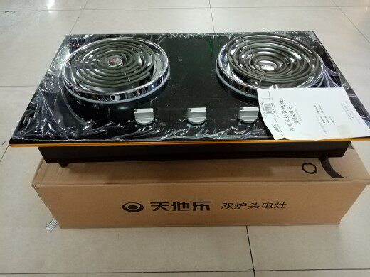 There are no plugs for 220V electric cook B33F-111 (left plate 2300W right concave 2700W)