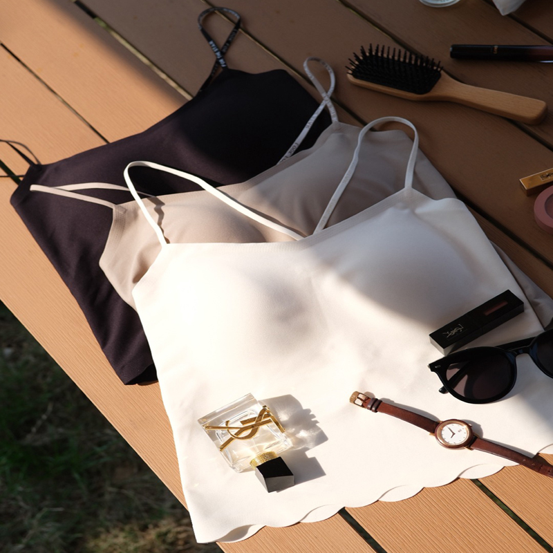 Hemeirugan Series Wavy Hem Three-Quarter Length Camisole Underwear with Thin Shoulder Straps, Wrap-Around Chest Support, Anti-Exposure Inner Wear, Beautiful Back Bra