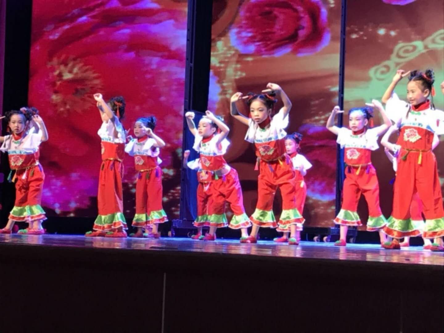 Xiaohe phong cách Trung Quốc búp bê khiêu vũ quần áo trẻ em trang phục biểu diễn quần áo dân tộc Han - Trang phục quần áo trẻ em 10 tuổi