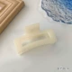 2# молочный белый клип с царапиной