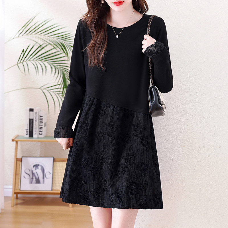 Black Dress, Slimming, Mid-Length, Women's Autumn and Winter, Unique Style, T-Shirt Dress, Plus Size, for Curvy Women, Elegant, Age-Reducing, Niche Black Dress, Slimming, Mid-Length, Women's Autumn and Winter, Unique Style, T-Shirt Dress, Plus Size, for Curvy Women, Elegant, Age-Reducing, Niche