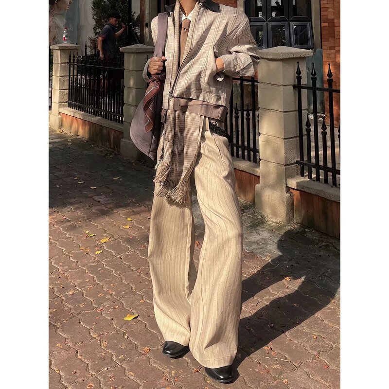 Khaki Pleated Straight-Leg Casual Flared Trousers with a Draping Effect, Wide-Leg Long Pants for Men and Women, Suitable for Spring and Autumn Commuting