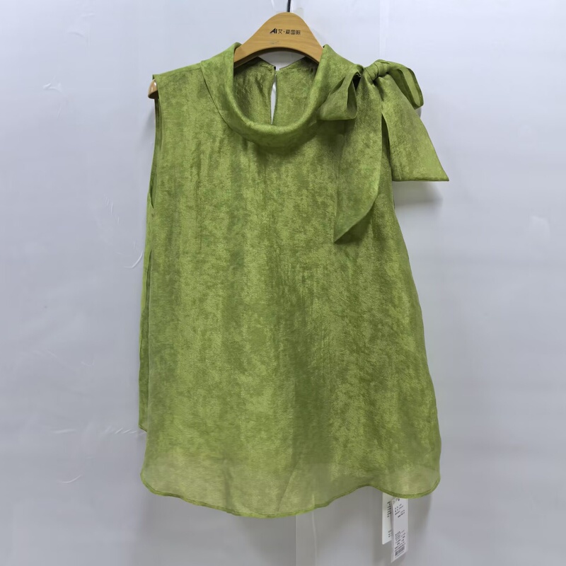 E26B050 Summer 2026 Fashion Korean-Style Bowknot Sleeveless Shirt, Age-Reducing Versatile Rayon Women's New Blouse E26B050 Summer 2026 Fashion Korean-Style Bowknot Sleeveless Shirt, Age-Reducing Versatile Rayon Women's New Blouse