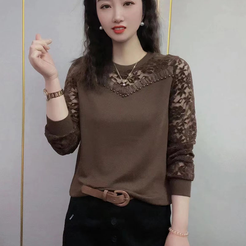 2026 Autumn New Fashionable Mom's Clothing Slimming Lace Hollow Out Blouse Versatile Round Neck Elegant Base Shirt Top