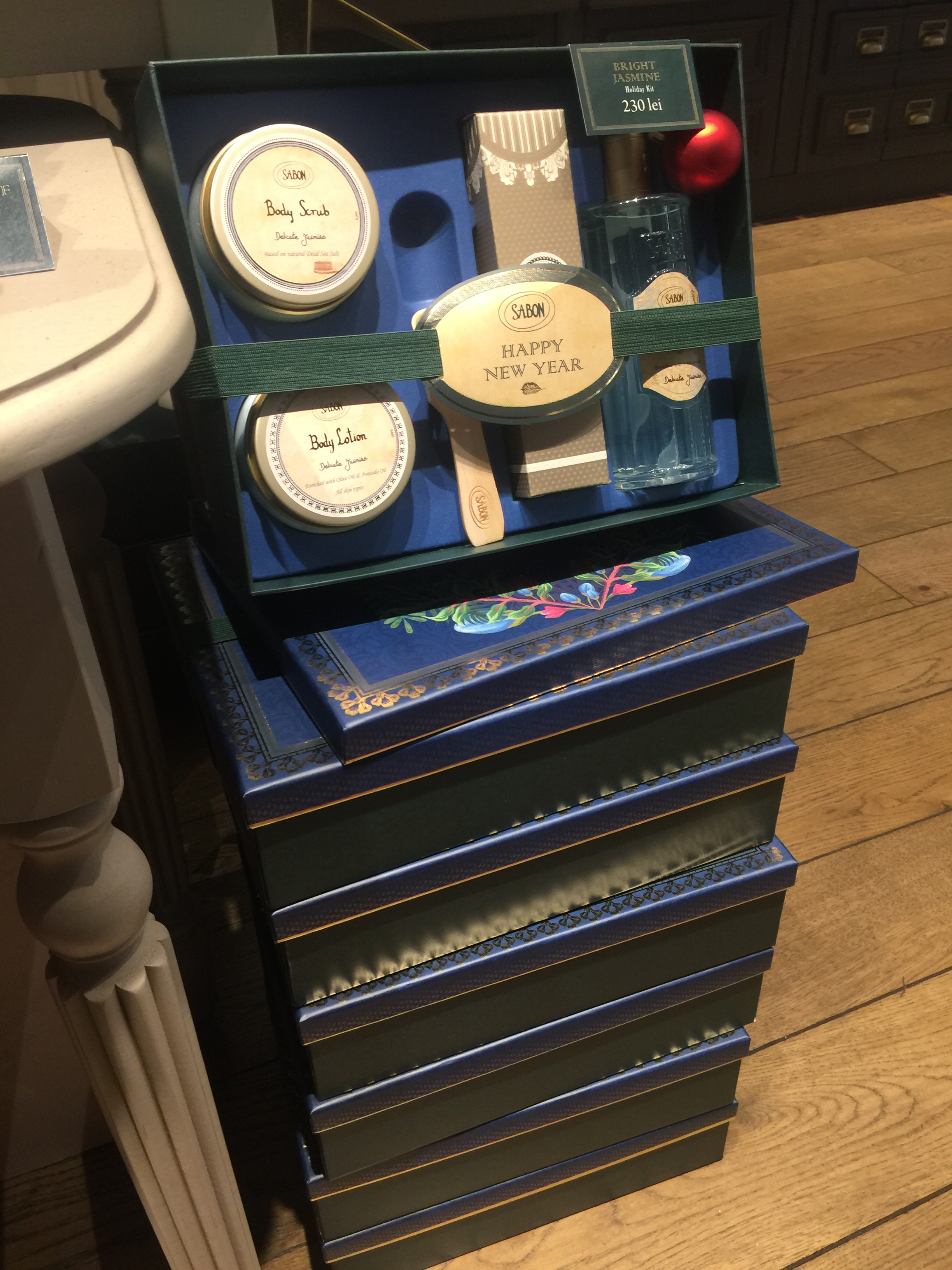 Sabon2018 Giáng sinh phiên bản giới hạn tinh tế hộp quà tặng chăm sóc cơ thể hoa nhài sữa tắm nam