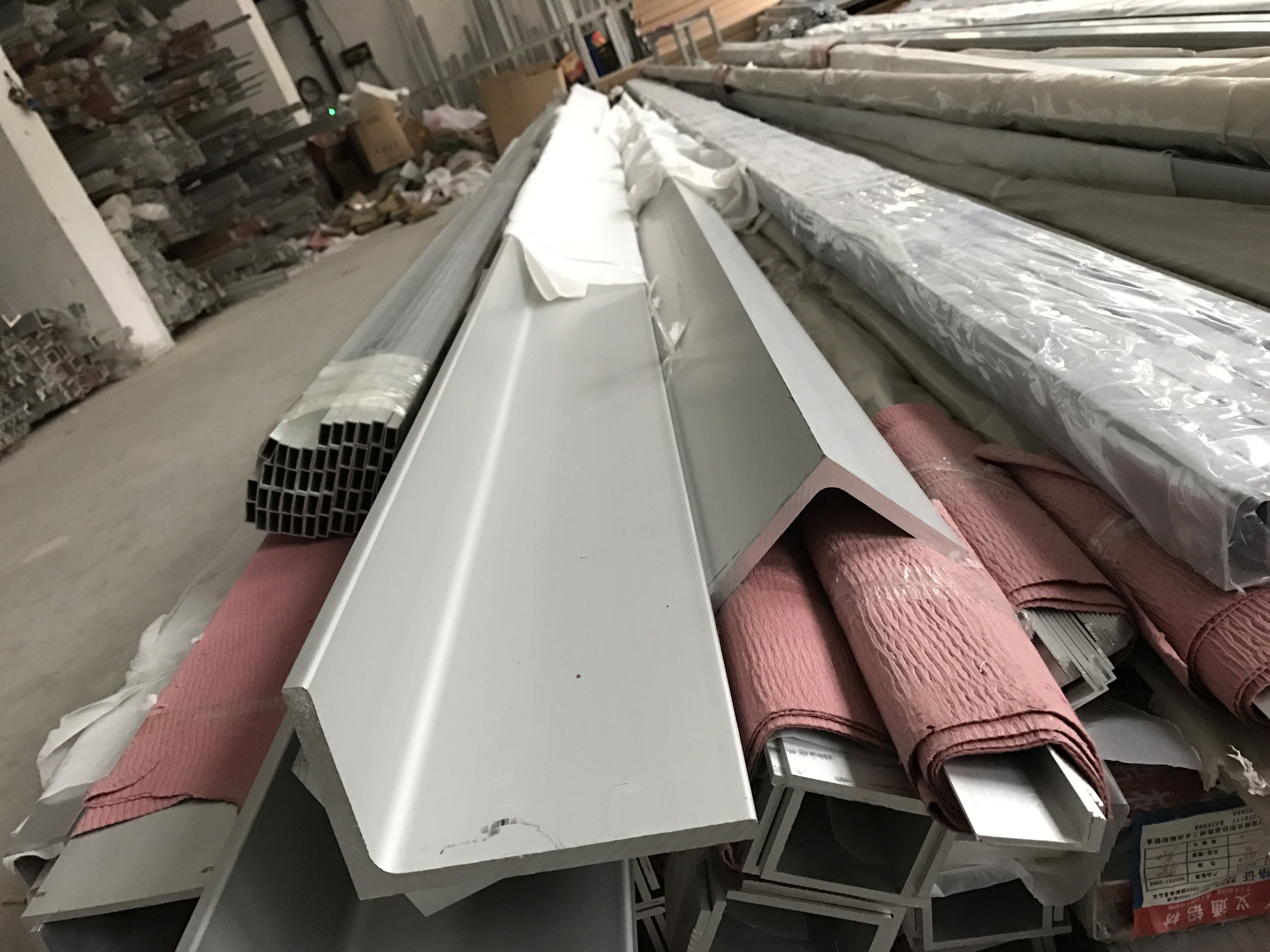 Angle aluminum 160x100x10 large angle aluminum 160 *100 * 10 unequal side large angle aluminum angle aluminum corner aluminum profile