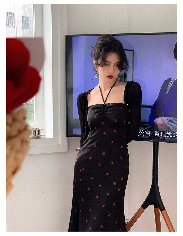 酒午自制法式仿醋酸垂感印花挂脖抹胸裙高腰显瘦碎花吊带连衣裙女详情10