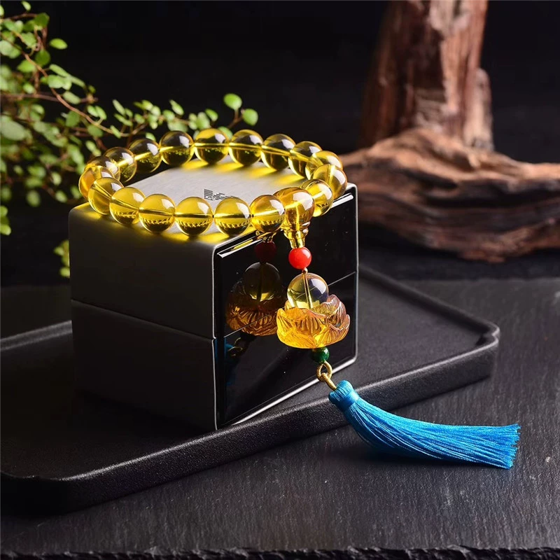 Amber sáp ong vòng đeo tay mặt dây chuyền áo len chuỗi dầu gà vàng khắc miếng nam và nữ mô hình nhẫn thế hệ thứ hai sáp ong bắn trực tiếp