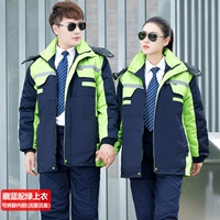 Три поколения темно-синей и зеленой живой лапши