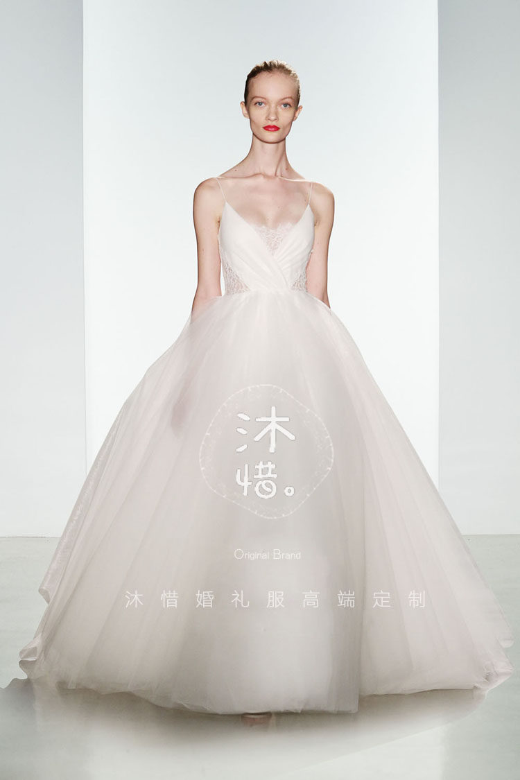 Wedding dress 2021 summer new suspenders simple and elegant backless small fresh super fairy Peng Pengsen series self-cultivation travel shooting