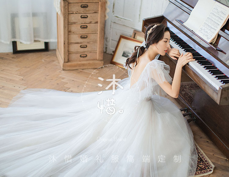 Douyin the same one-shoulder French light wedding dress 2021 summer new Mori super fairy simple backless travel shoot