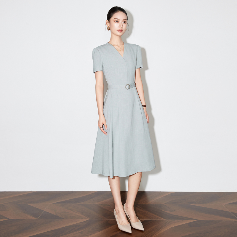 Professional Ol Style High-End Misty Blue Waist-Cinching Stand-Up Collar Dress for Women, Age-Reducing, Petite, Large Flared Pleated Mid-Length Dress Professional Ol Style High-End Misty Blue Waist-Cinching Stand-Up Collar Dress for Women, Age-Reducing, Petite, Large Flared Pleated Mid-Length Dress