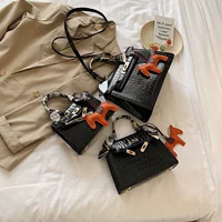 Черная маленькая пони, подвеска