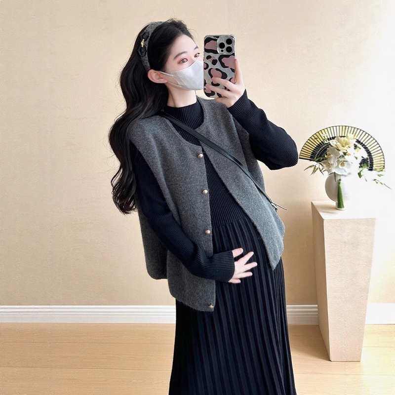 Maternity Dress Spring and Autumn Set Autumn and Winter 2026 New Fashionable Stylish Top Knitted Base Skirt Two-Piece Set Maternity Dress Spring and Autumn Set Autumn and Winter 2026 New Fashionable Stylish Top Knitted Base Skirt Two-Piece Set