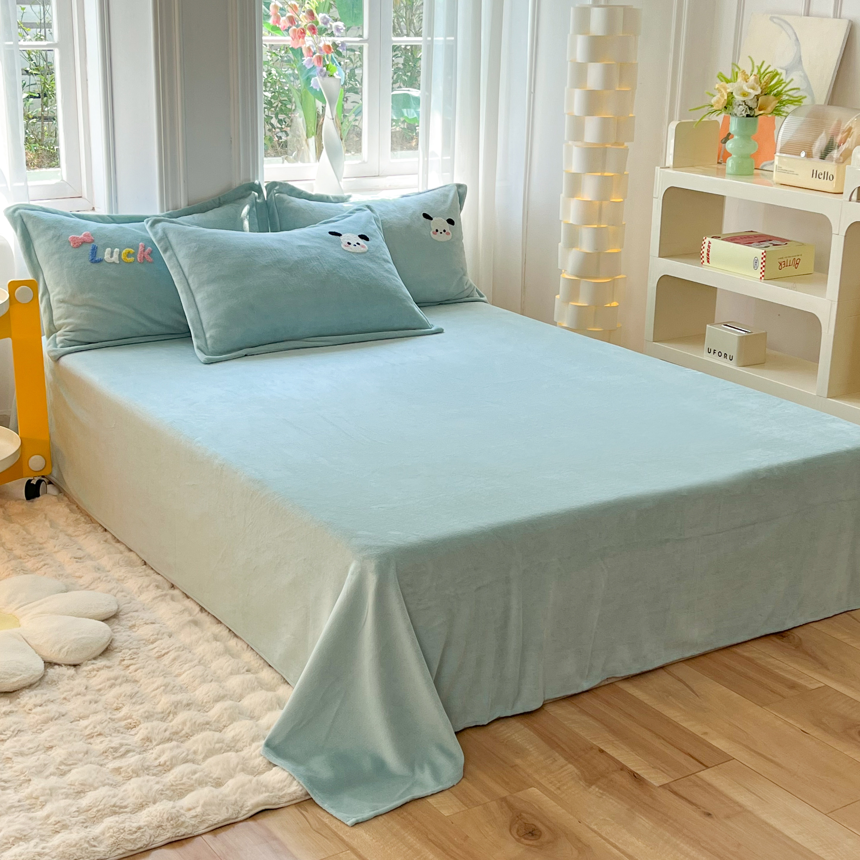 Class a New Cartoon Towel Embroidery Milk Velvet Four-Piece Set, Thickened and Warm Bed Sheet, Duvet Cover, Fleece-Lined Bedding