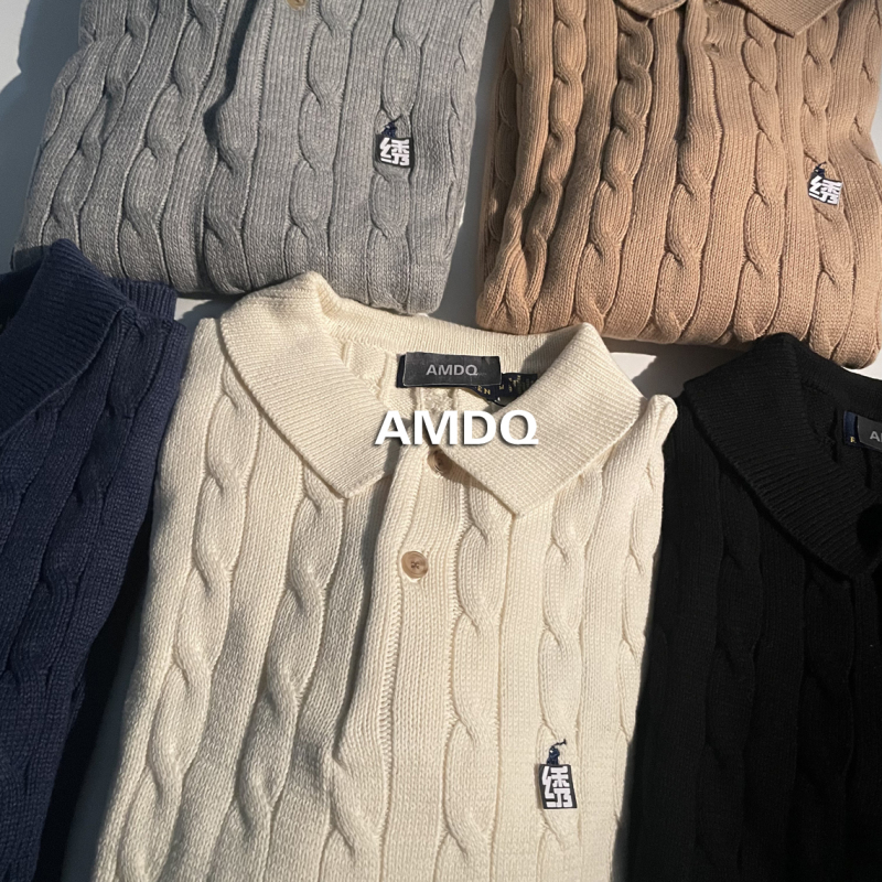 American Retro Solid Color Classic Embroidered Old Money Style Cable Knit Polo Collar Sweater Unisex Knitwear Trendy American Retro Solid Color Classic Embroidered Old Money Style Cable Knit Polo Collar Sweater Unisex Knitwear Trendy