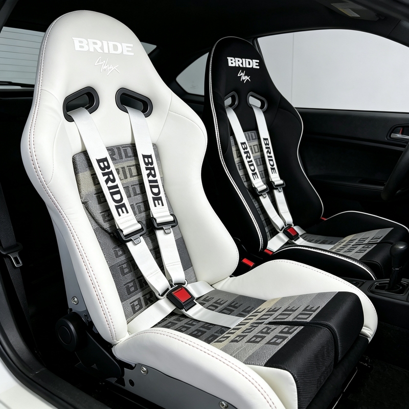 New White Bride Lowmax Wrapped Comfortable Car Seat Modified into a Racing Seat for Gaming Simulator