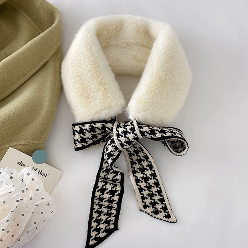 Милый утепленный удерживающий тепло демисезонный шарф