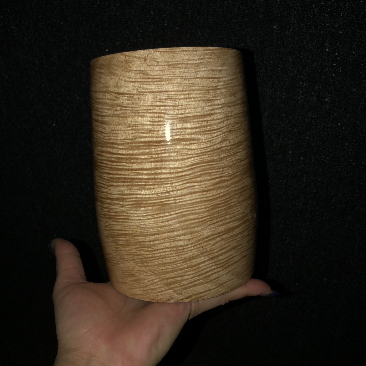 Tibetan stringed instruments can be customized with large-leaf nanmu logs and finished wood products without paint nationwide