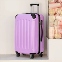 Светло -фиолетовый угол мешка с закусочным