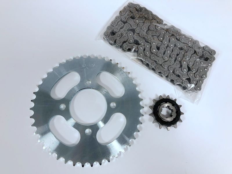 Applicable Golden City Suzuki locomotive GX125 sleeve chain SJ125-A B sleeve chain size large fluted disc large chain sprockets