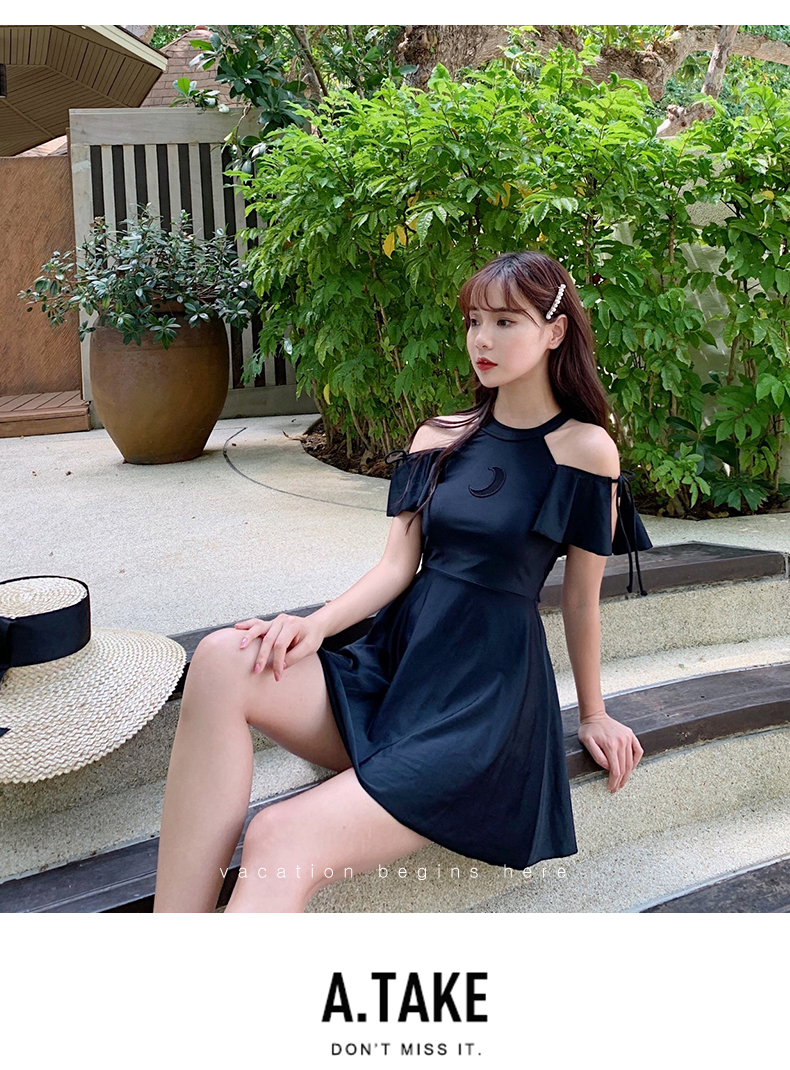 2019 áo tắm mới nữ váy đen loại hai mảnh đen lệch vai che bụng áo tắm giảm béo độc lập boyshort - Bộ đồ bơi One Piece đồ bơi 1 mảnh tay dài