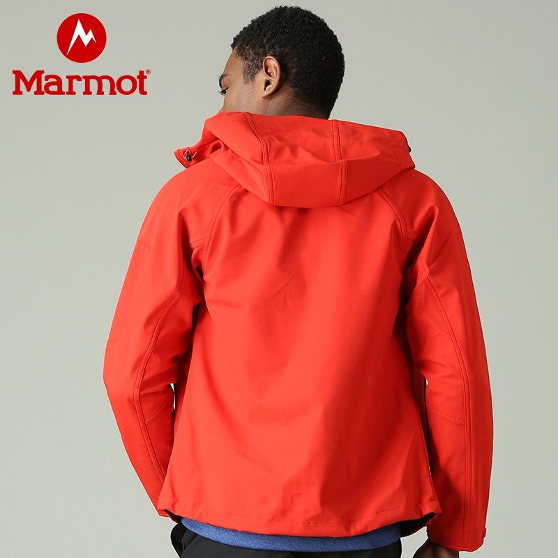 Marmot 土拨鼠 Super Gravity M1 防风防泼水 户外男式连帽软壳衣 V80295 多重优惠折后￥509包邮 红蓝2色可选