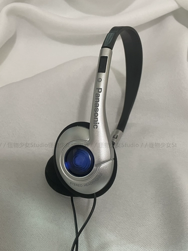 Панасоновая американская ретро -гарнитуру проводные наушники Yi Mengling, та же самая интернет -знаменитость горячая девушка музыка, женщина, висящая шея, украшение