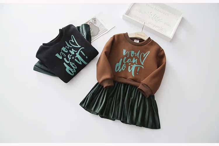 Áo len bé gái 2018 quần áo thu đông 2018 bé gái mới nỉ lông cừu xếp li qz-5012 váy ren cao cap cho be