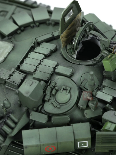 T -72B3M Главный боевой танк и KT -8