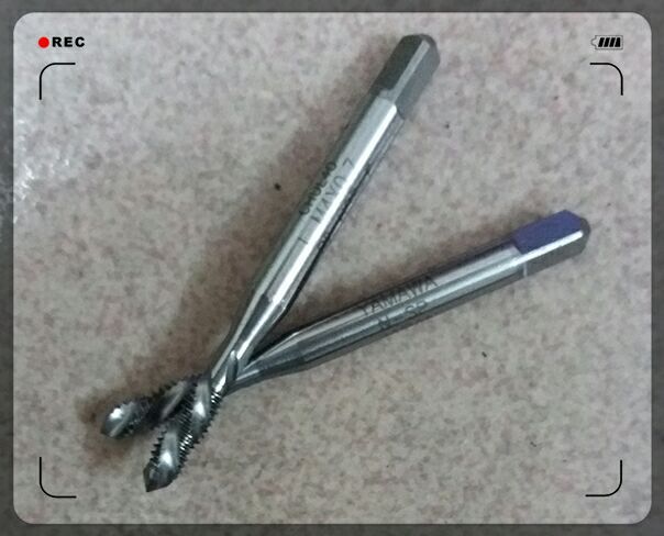 Japan YAMAWA Machine M2M2 M2M2 5M3M4M4 5M5M6M7M8M10 5M5M6M7M8M10-tooth screw tap with left tooth spiral screw