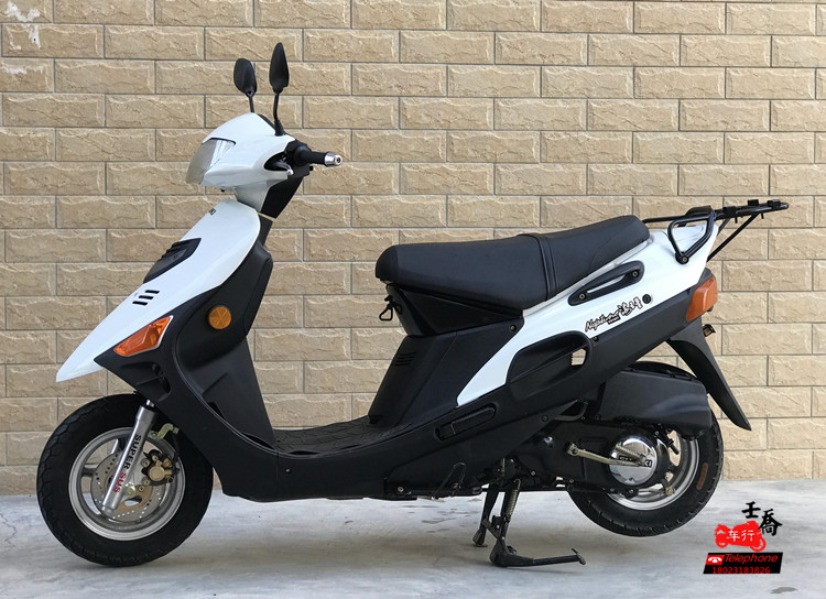 Gốc second-hand Suzuki Neptune xe máy của phụ nữ Suzuki bốn thì scooter 125c nhiên liệu xe du lịch