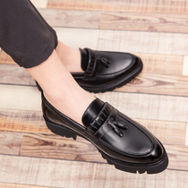 In autumn the English stream of a su-powder edition of a trend breathable hairstyle shoes in leisure thick soles increase the shoes of a man