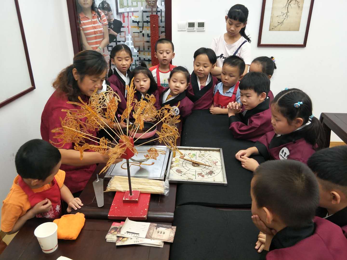 上海民间艺术糖画：吹糖人捏糖人，甜蜜生日派对的魔法使者！