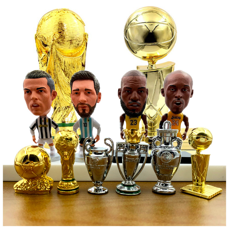 Football Golden Ball Vigorous God European Cup Trophy Key Button Alloy European Crown Trophy Key pendant resin plated-Taobao
