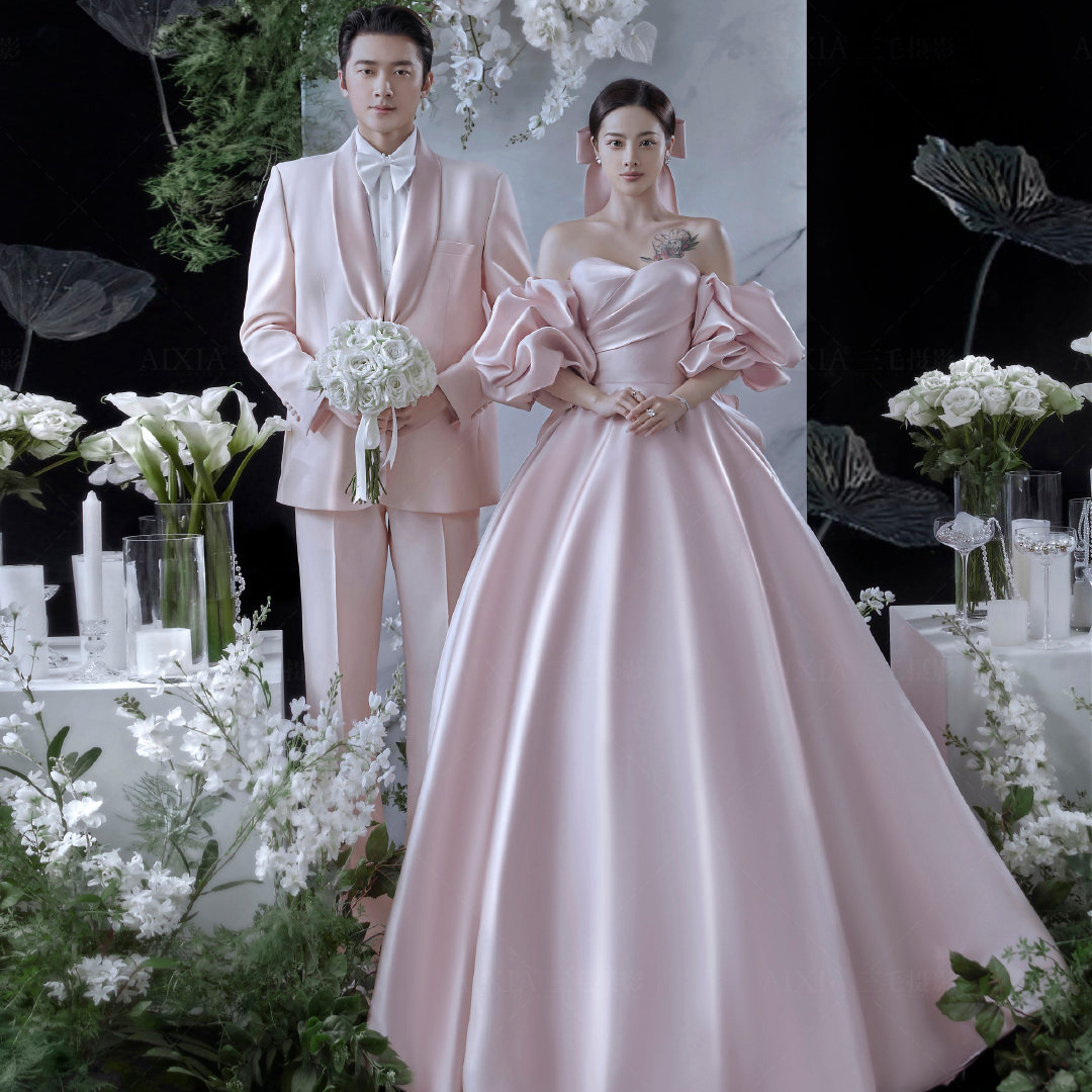 Fuchsia wedding dress suitable for photo sessions for beloved, clothing Fuchsia wedding dress suitable for photo sessions for beloved, clothing