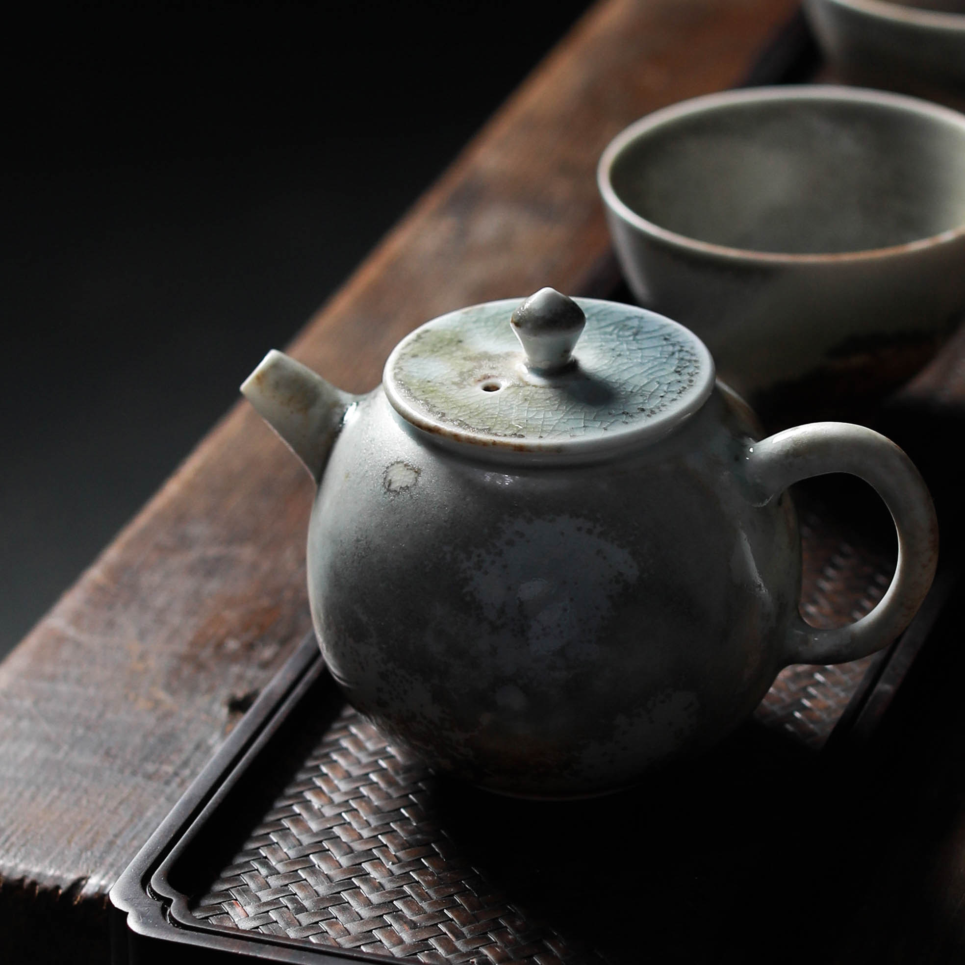 Duqing wood kiln becomes small teapot Jingdezhen ceramics One person uses Gongfu tea set Household tea pot handmade