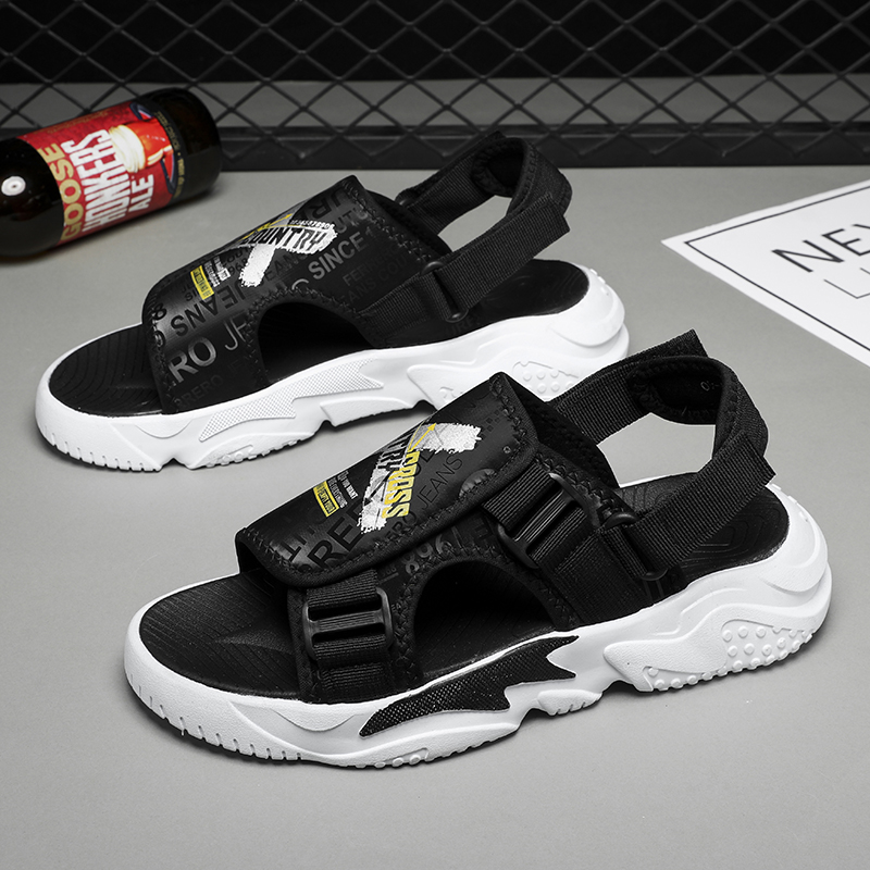 Sandals men's 2022 new summer trendy outside wearing beach sandals Slippers Casual Sports Teenagers Soft Bottom Dual-use Slippers