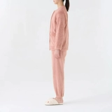 Женская женская печь для женской печи дома пидзима установила женское домашнее дому осень и зимний фонд