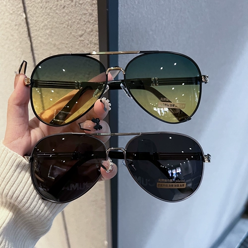 Обесцвечивающие солнцезащитные очки мужчины, водящихся на высокоопределенном поляризаторе, рыбалка на открытые солнцезащитные очки на открытом воздухе днем ​​и ночью зеркало жабы