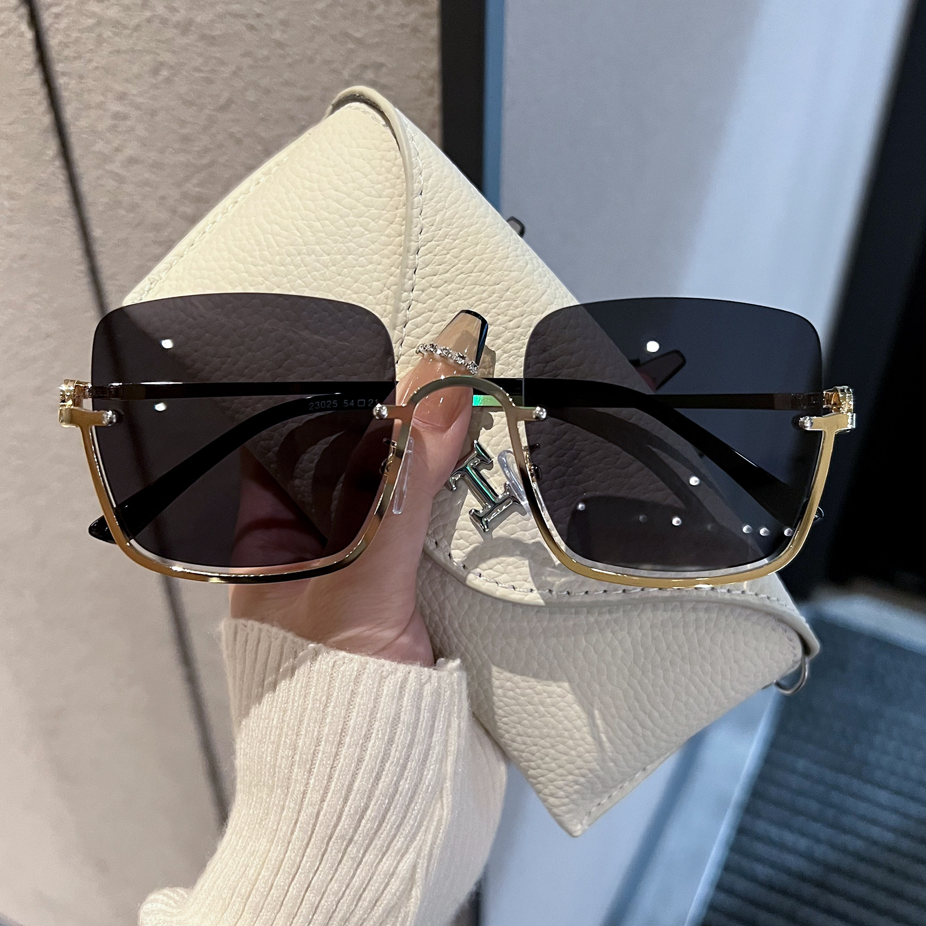 High-End Women's Half-Frame Sunglasses, Versatile Square Shape for Round Faces, Slimming, Uv Protection, Stylish Sunglasses for Men