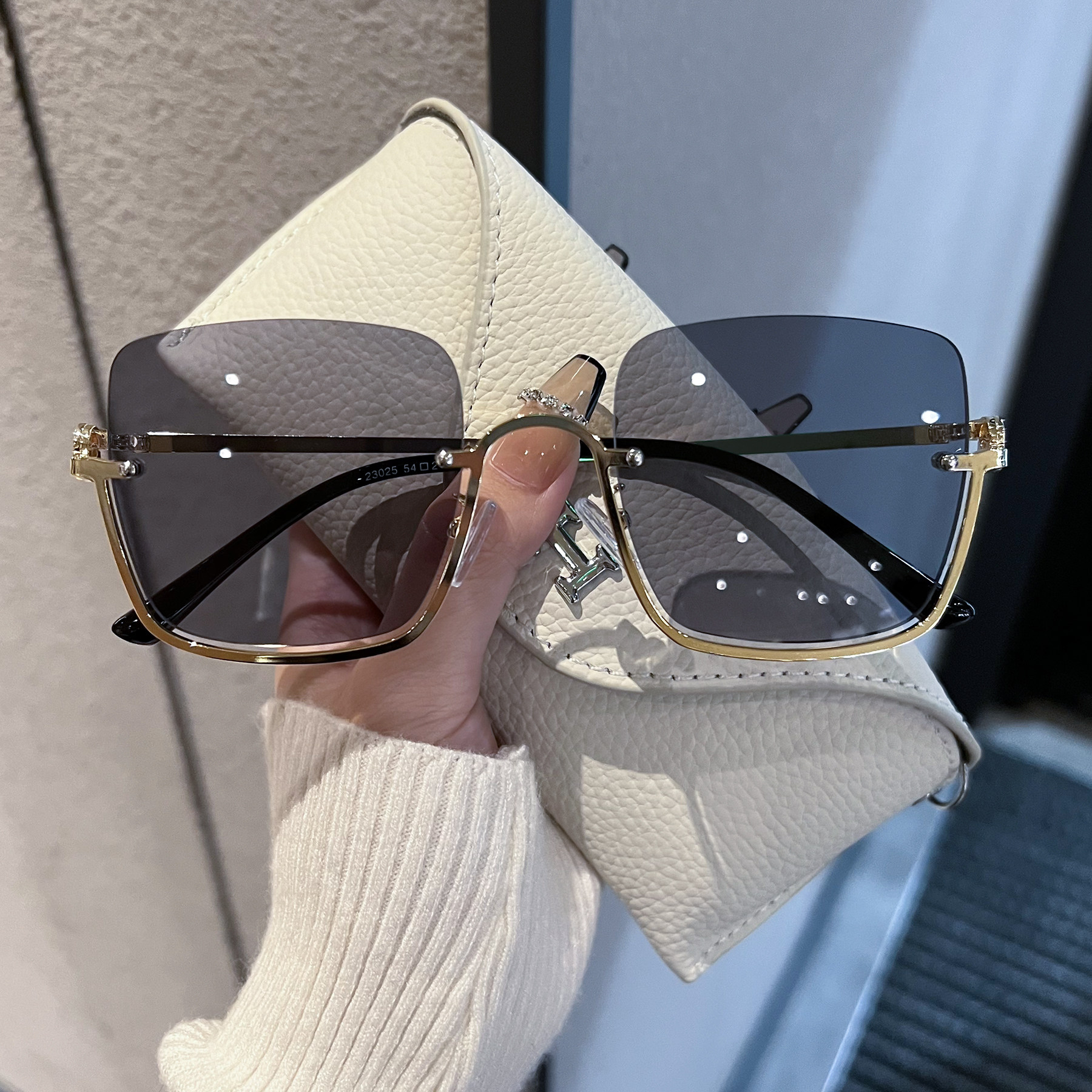 High-End Women's Half-Frame Sunglasses, Versatile Square Shape for Round Faces, Slimming, Uv Protection, Stylish Sunglasses for Men