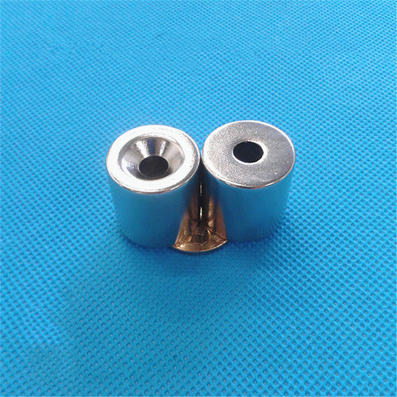 Strong magnet cylindrical with holes strong iron-absorbing stone permanent magnet tool magnetic ring magnetic steel screwdriver magnet 20*20-6