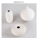 Симпатичная Hyundai Simple White White Bulin STEP BOTTEM модель модели комнаты для настольных компьютеров.