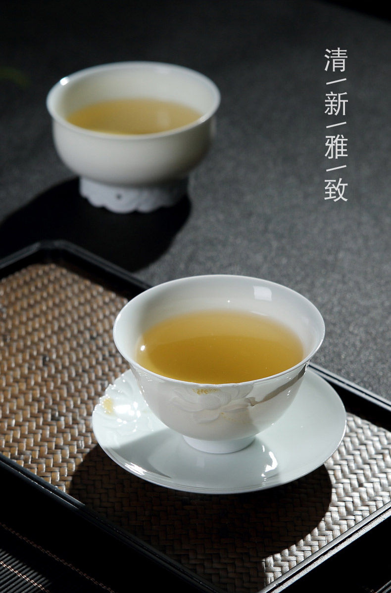 Jingdezhen ceramic masters cup single cup half knife mud hand - cut hand - made of new color white porcelain cups tea kungfu tea