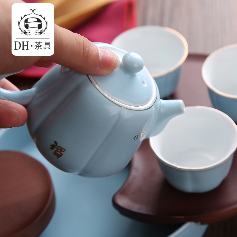 Jingdezhen ceramic tea set kung fu tea set modern travel portable bag the whole household mini little teapot