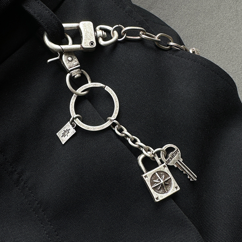 Remedy Original Design Niche Retro Keychain Pendant American Trendy Brand Key Ring Bag Accessory for Men and Women