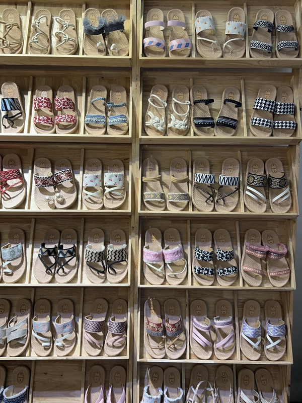Authentic Thai Product! Vpada Handmade Straw Shoes, Denim Elephant Non-Slip Waterproof Straw Sandals, Outdoor Slippers