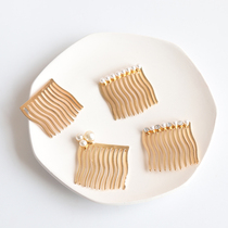 No trace hairclip bangs clip metal hair comb Net red temperament girl cute Joker Korean back of the head ins Wind headdress