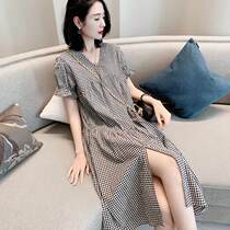 Fat girl wears large-yard womens dress in summer slim skirt diminished age-shade meat-clad dress